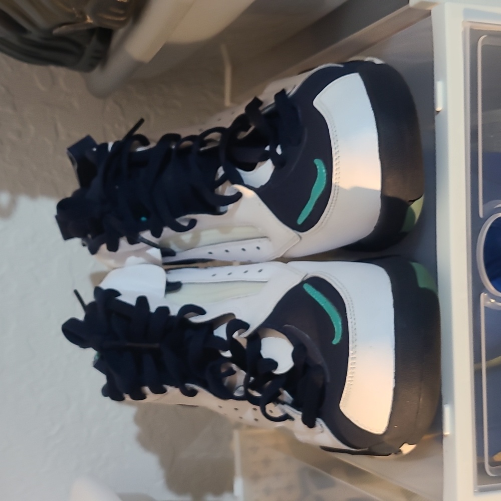 Air Maestro II LTD